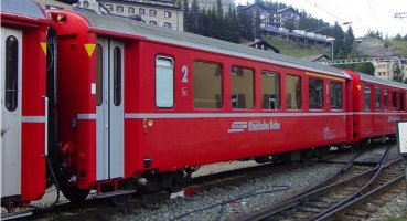 3256 143 - RhB AB 1543 Einheitswagen I BB rot