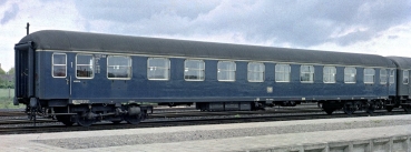 58115 - SCHNELLZUGWAGEN A4ÜMG-54 DER DB Ep.III mit Innenbeleuchtung Wechselstrom