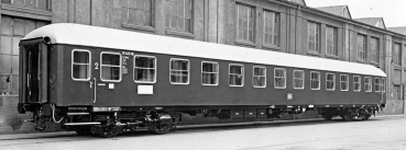 58119 - SCHNELLZUGWAGEN B4ÜMG-54 DER DB mit Innenbeleuchtung Wechselstrom