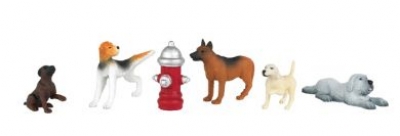 33108 - HO Dogs with Fire Hydrant