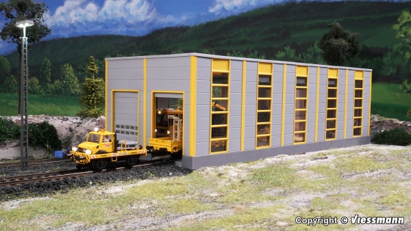39252 - H0 Wartungshalle GleisBau, modern