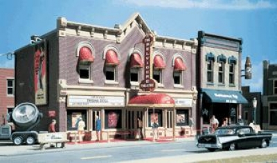 40300 - Entertainment District