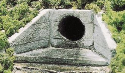 WC1262 - Wasserdurchlaß Beton
