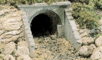 WC1163 - Wasserdurchlaß Beton-Bogenform